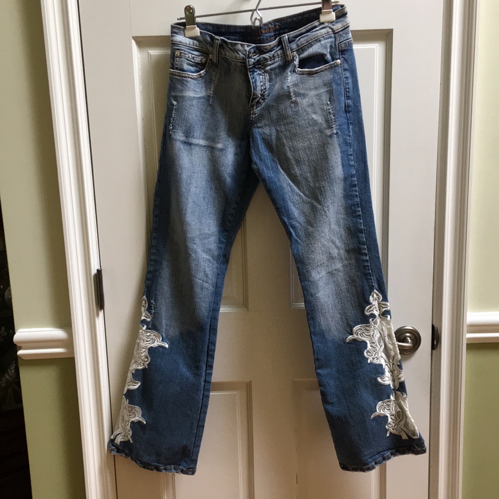 Younique Lace and Embroidered Jeans Size 9.